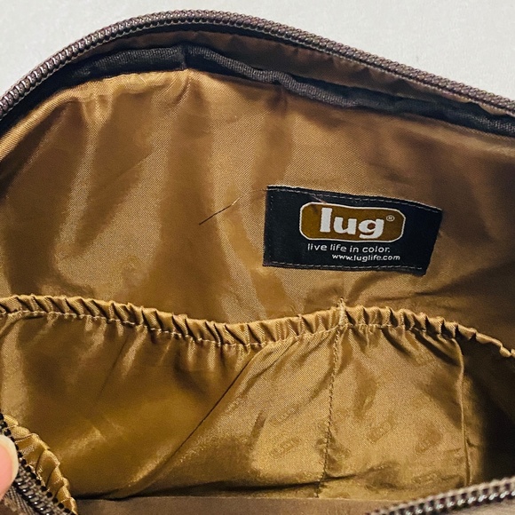 LUG Hula Hoop Diaper / Duffle Bag with Shoulder Straps - Chocolate Brown - Picture 10 of 16